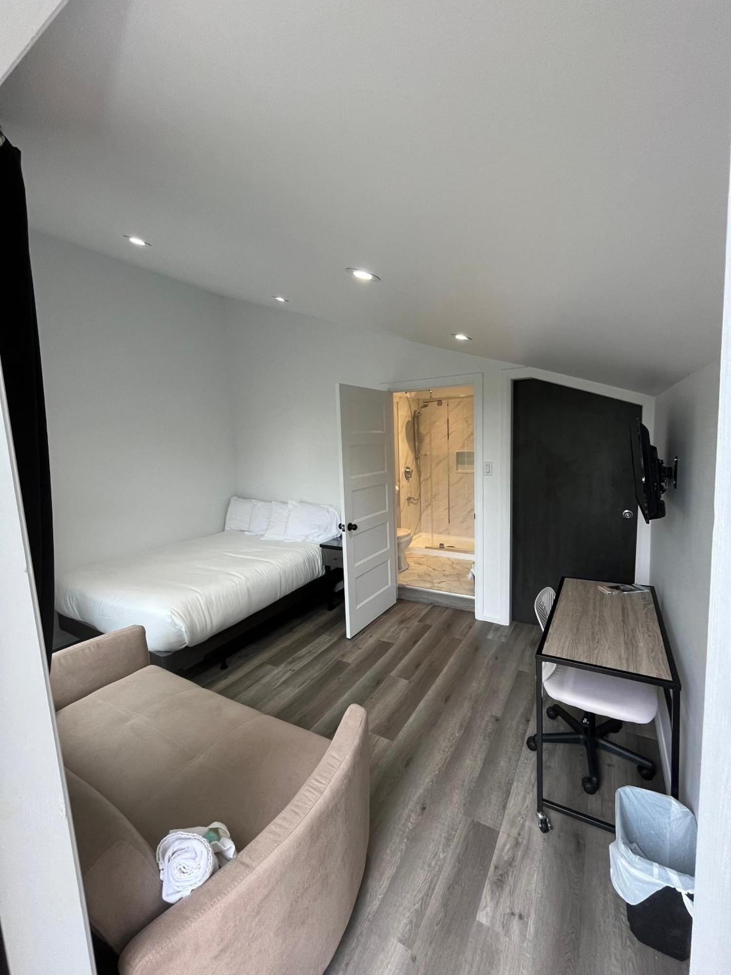 Auberge De Ferme-Neuve Lac-Saint-Paul 외부 사진