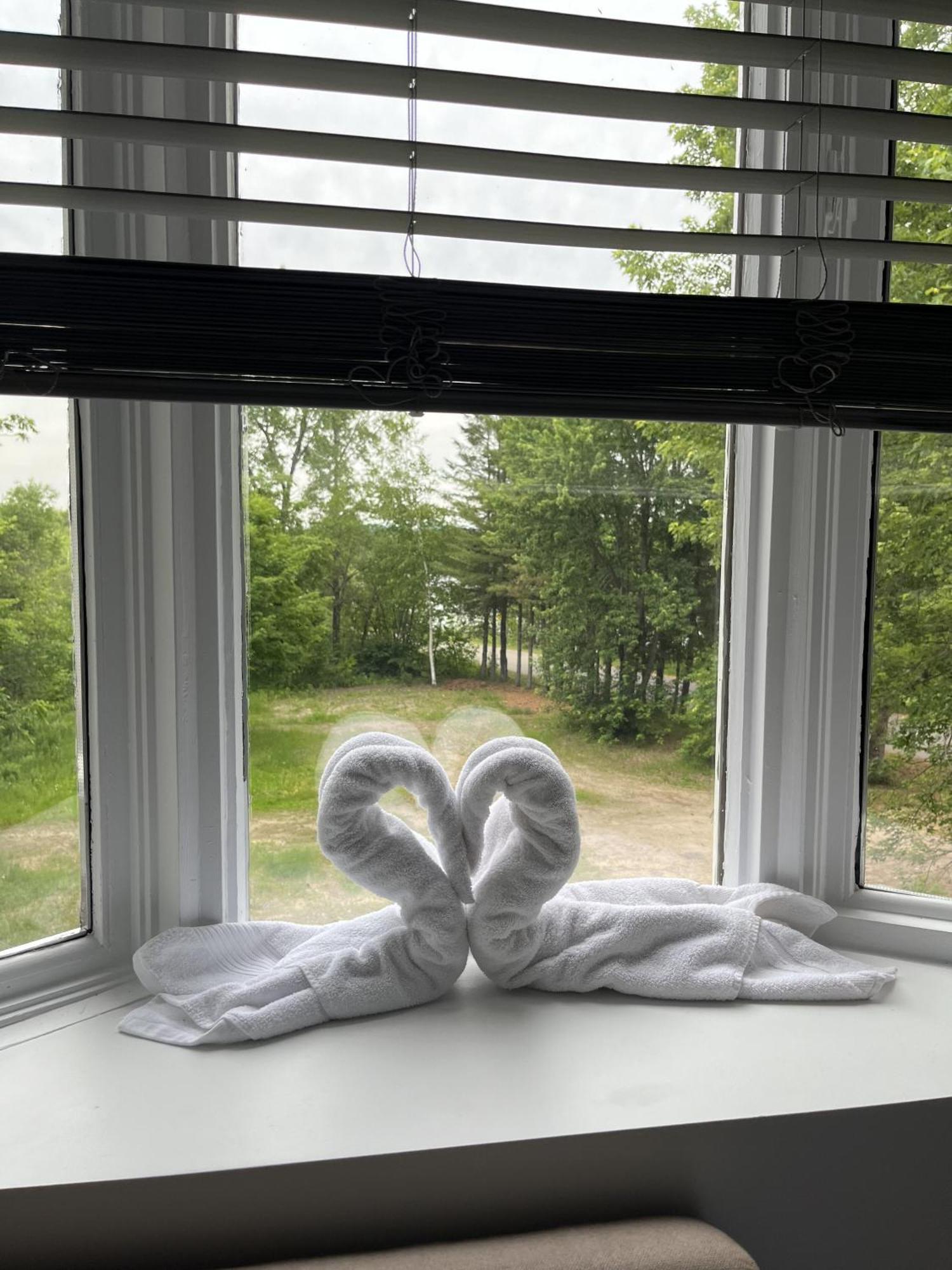 Auberge De Ferme-Neuve Lac-Saint-Paul 외부 사진