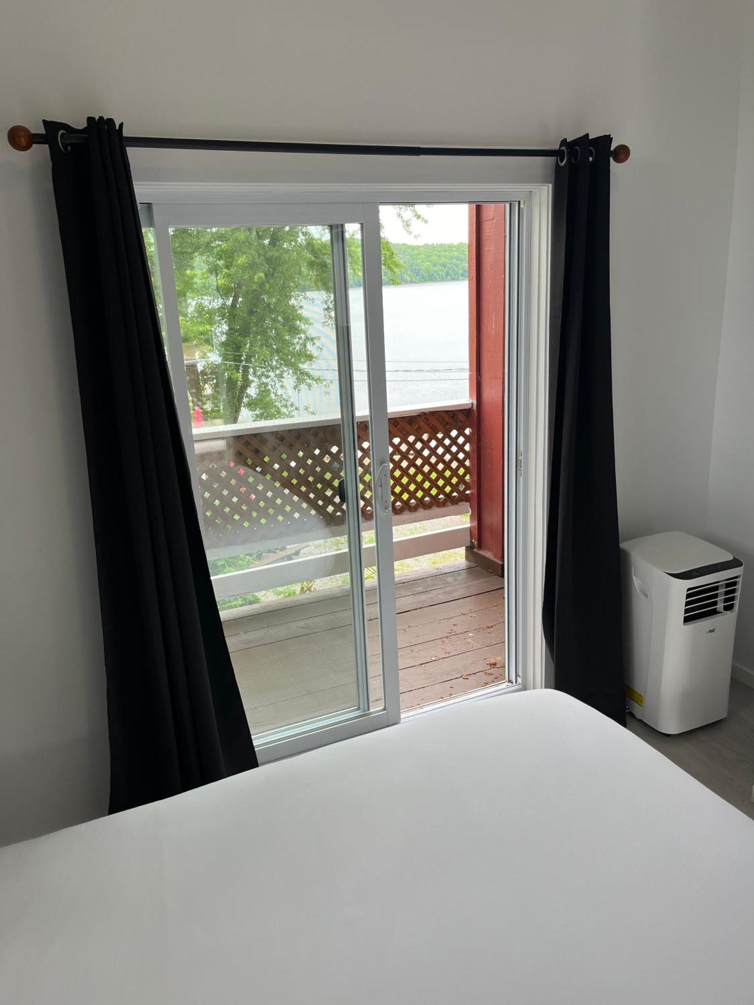 Auberge De Ferme-Neuve Lac-Saint-Paul 외부 사진