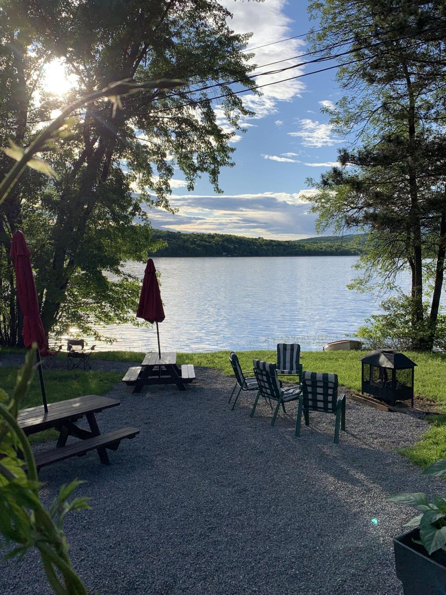 Auberge De Ferme-Neuve Lac-Saint-Paul 외부 사진